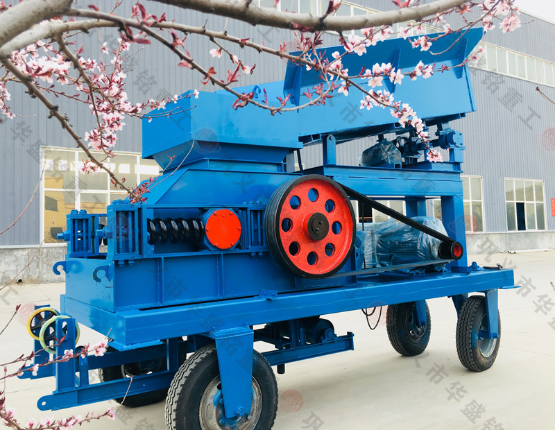 小型移動(dòng)式對(duì)輥破碎機(jī)設(shè)備優(yōu)勢(shì)，型號(hào)選擇